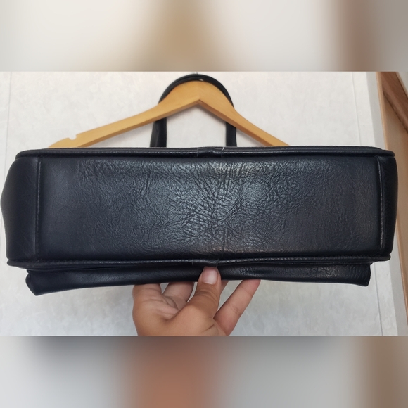 Matt & Nat Purse - Picture 3 of 8